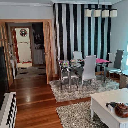 Karmelo Junto Al Metro Apartman Bilbao Kültér fotó